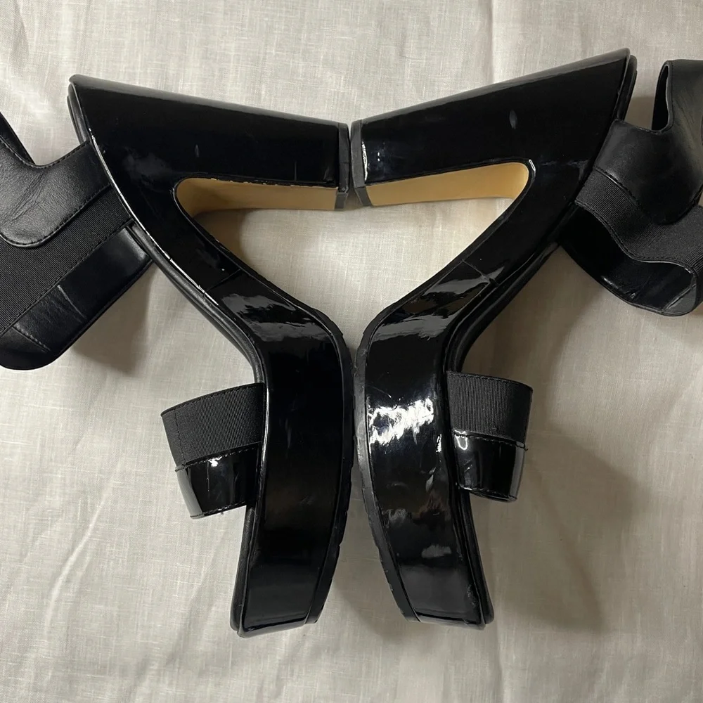 Donald Pliner Nolita Chunky Heels Black